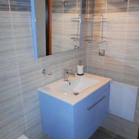 Spλces アパート *